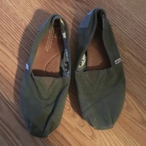Olive Green Toms